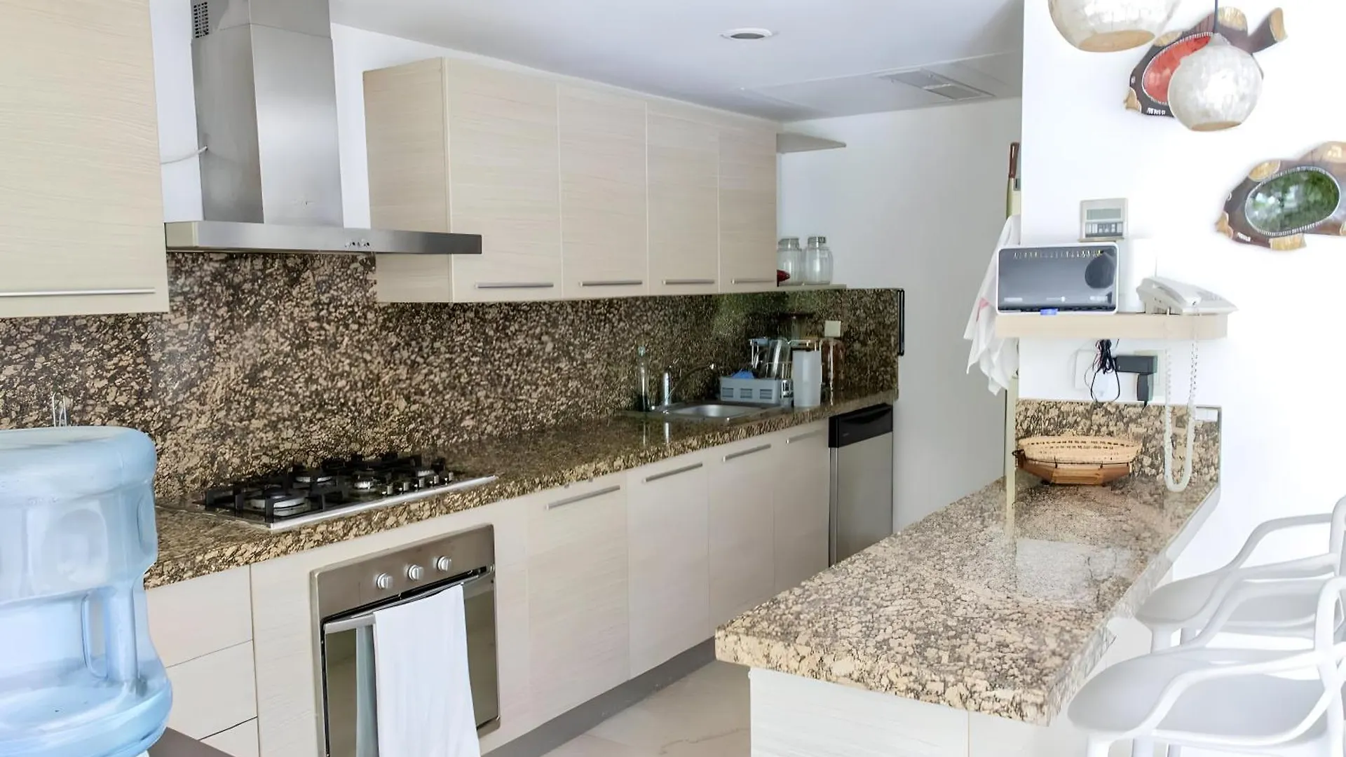 Exclusive Via Steps From 5Th Avenue & Beaches 신데 델 카르멘 0*,  멕시코